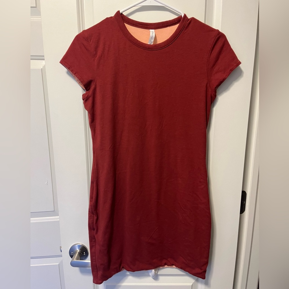 Women's Short Sleeve Crewneck Dress - Burgundy